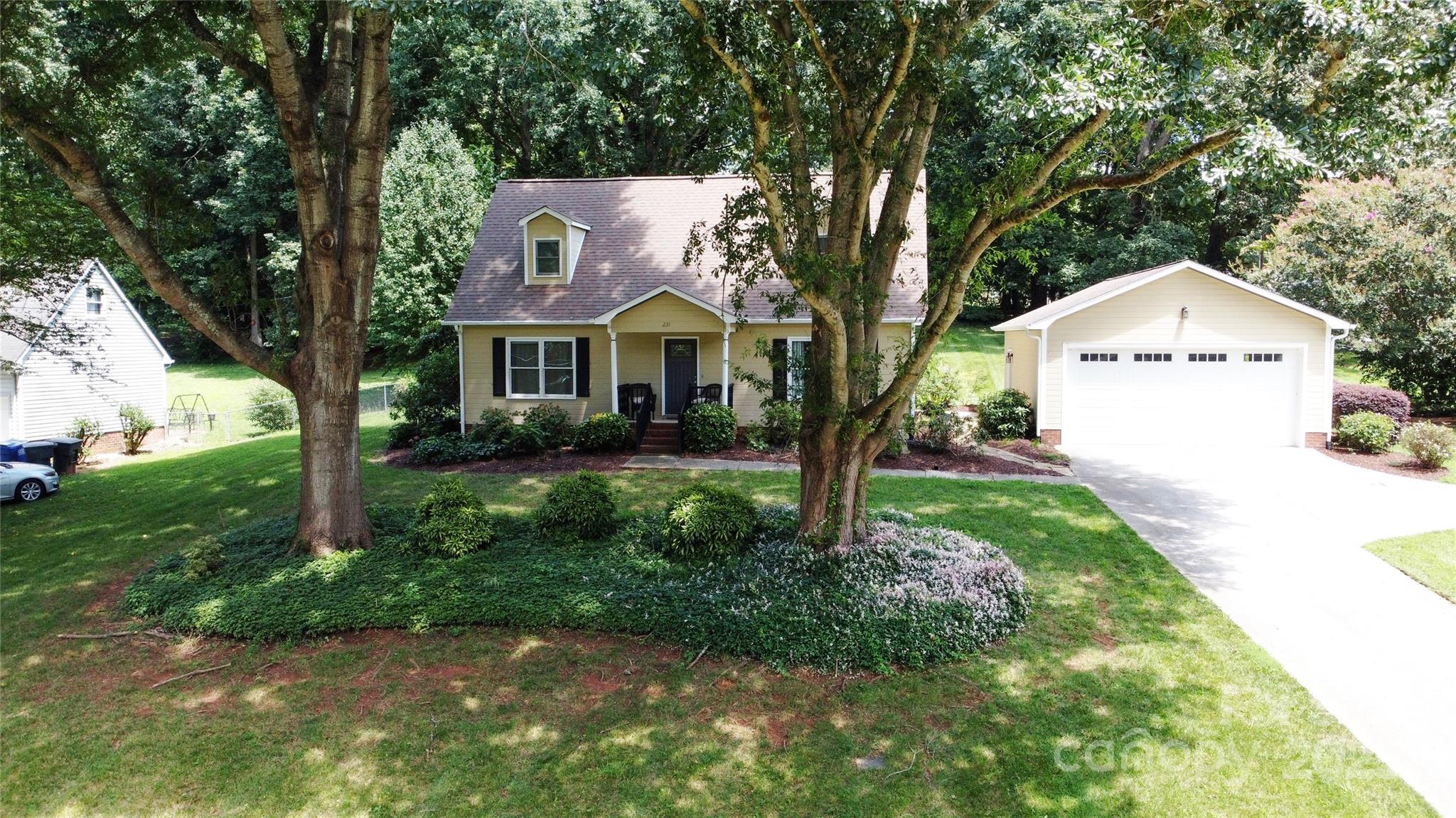 Property Photo: 231 Castle Creek Road NC 28625