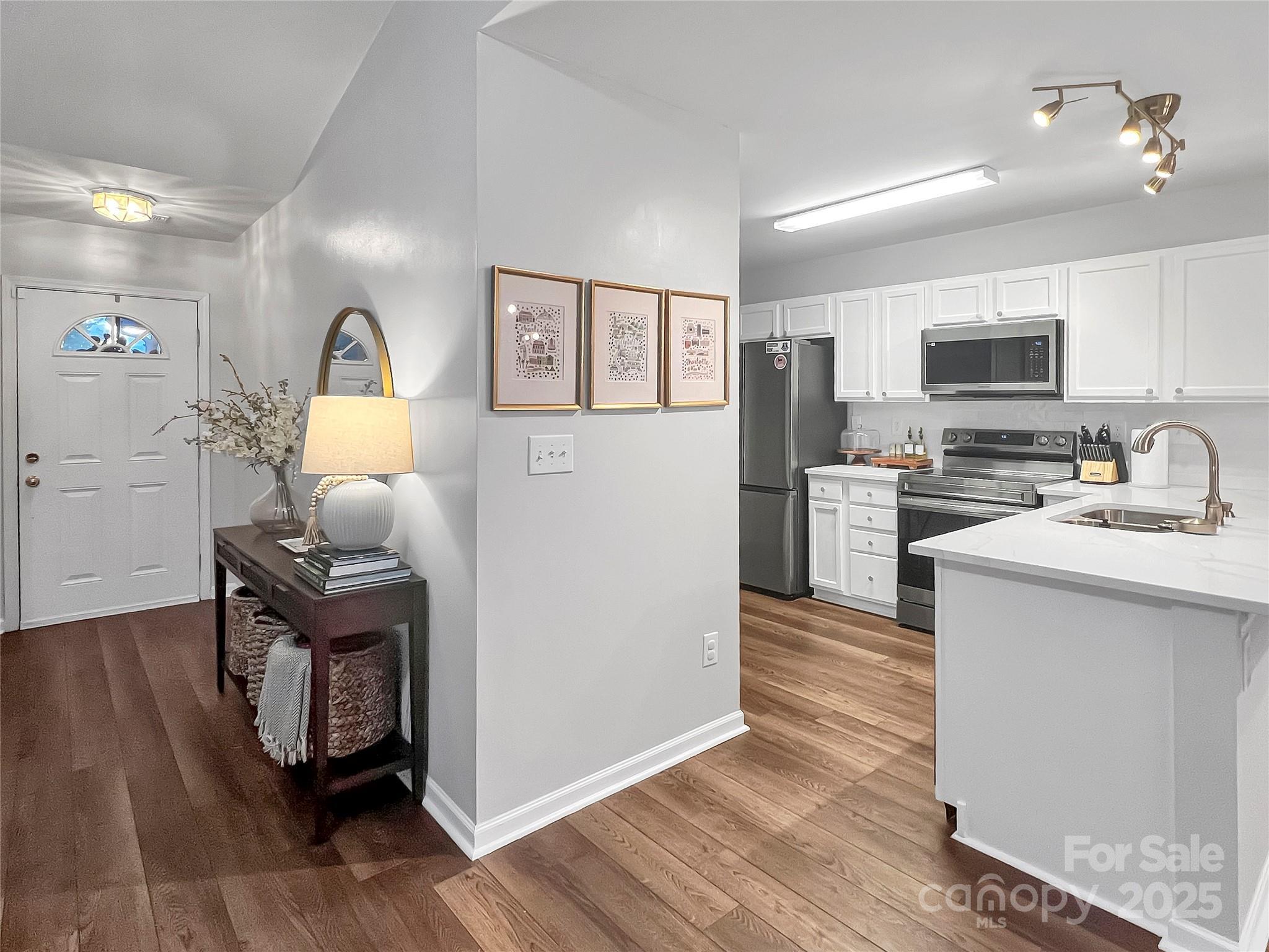 Property Photo:  200 Edinburgh Court  NC 28120 