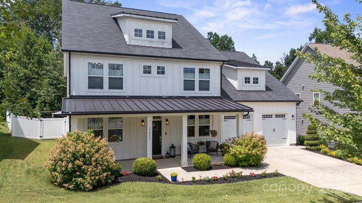 17423 Summers Walk Boulevard  Davidson NC 28036 photo