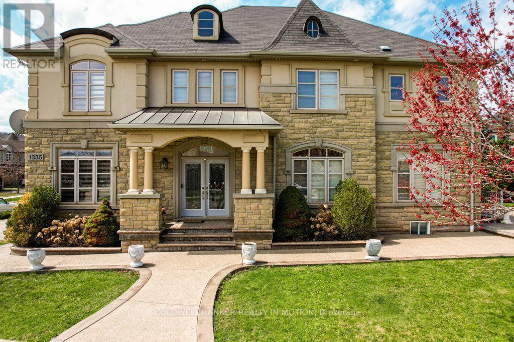 Property Photo: 1335 Arrowhead Road ON L6H 0B2