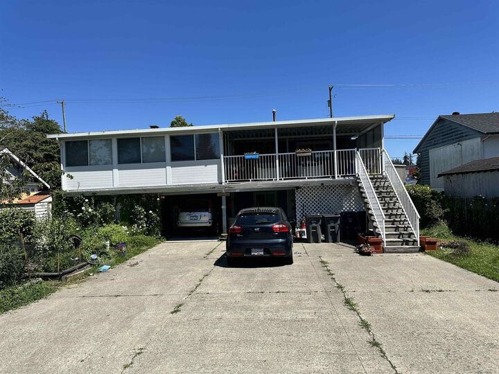 Property Photo: 6111 176 BC V3S 4E8
