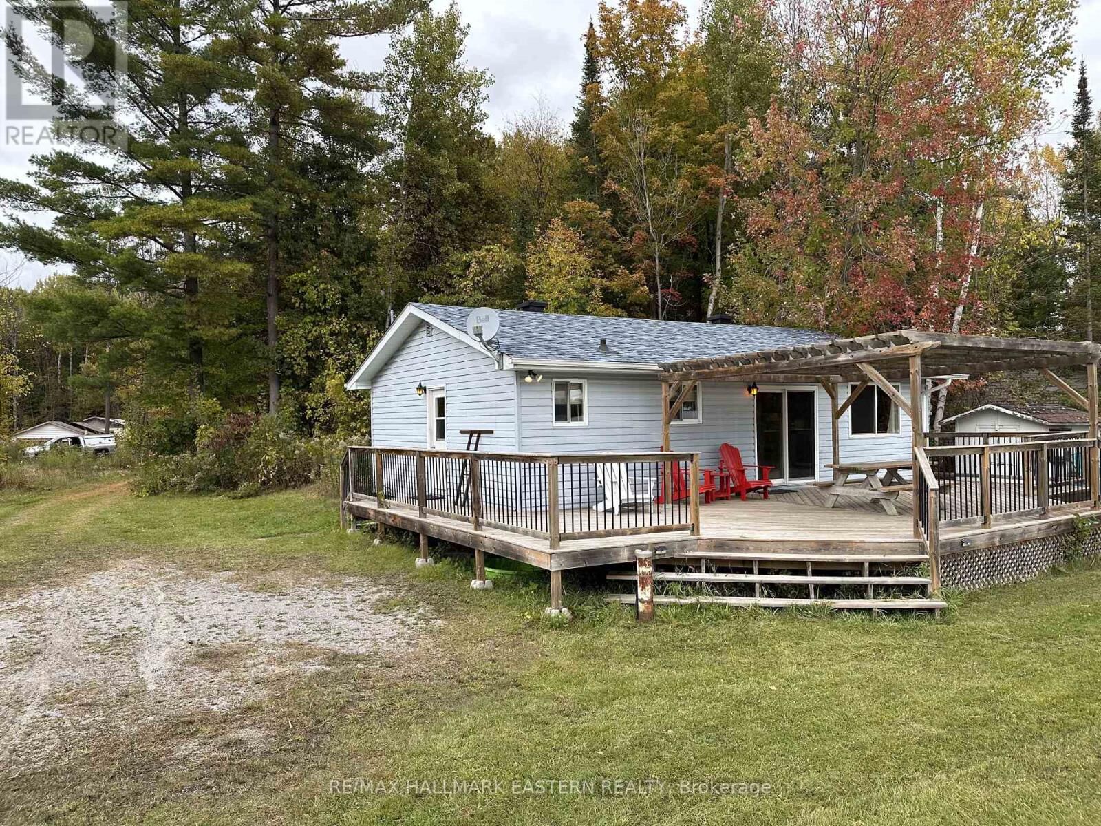 Property Photo:  40 Arrow Bay Road  ON K9L 9R0 