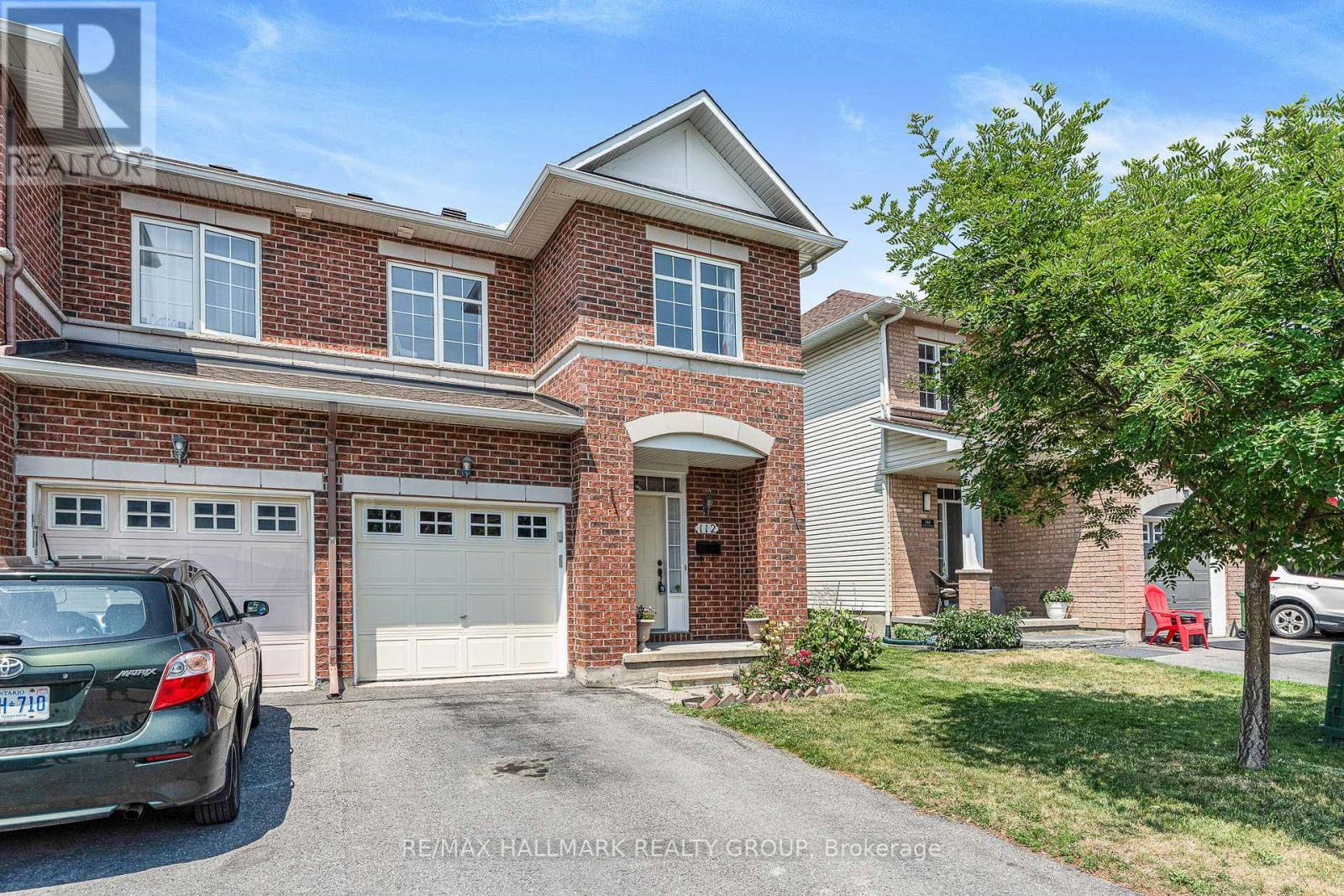 Property Photo:  112 Deercroft Avenue  ON K2J 5H7 