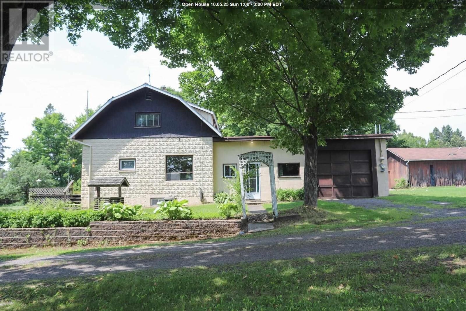 Property Photo:  2704 A Line Rd  ON P0R 1J0 