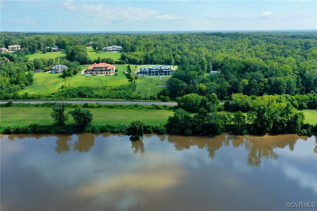 Property Photo:  265 Pembroke Court  VA 23238 