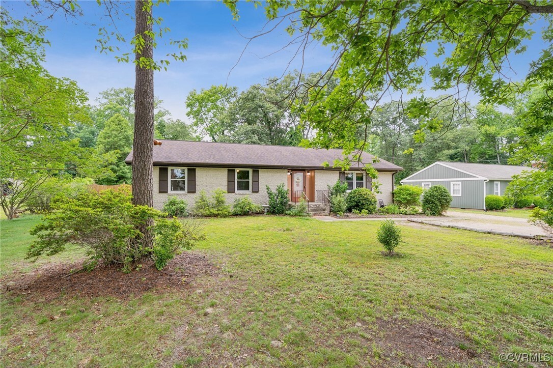 Property Photo: 12606 S Chester Road VA 23831