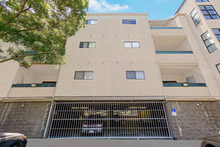 Property Photo: 1280 Stanhope Ln 343 CA 94545