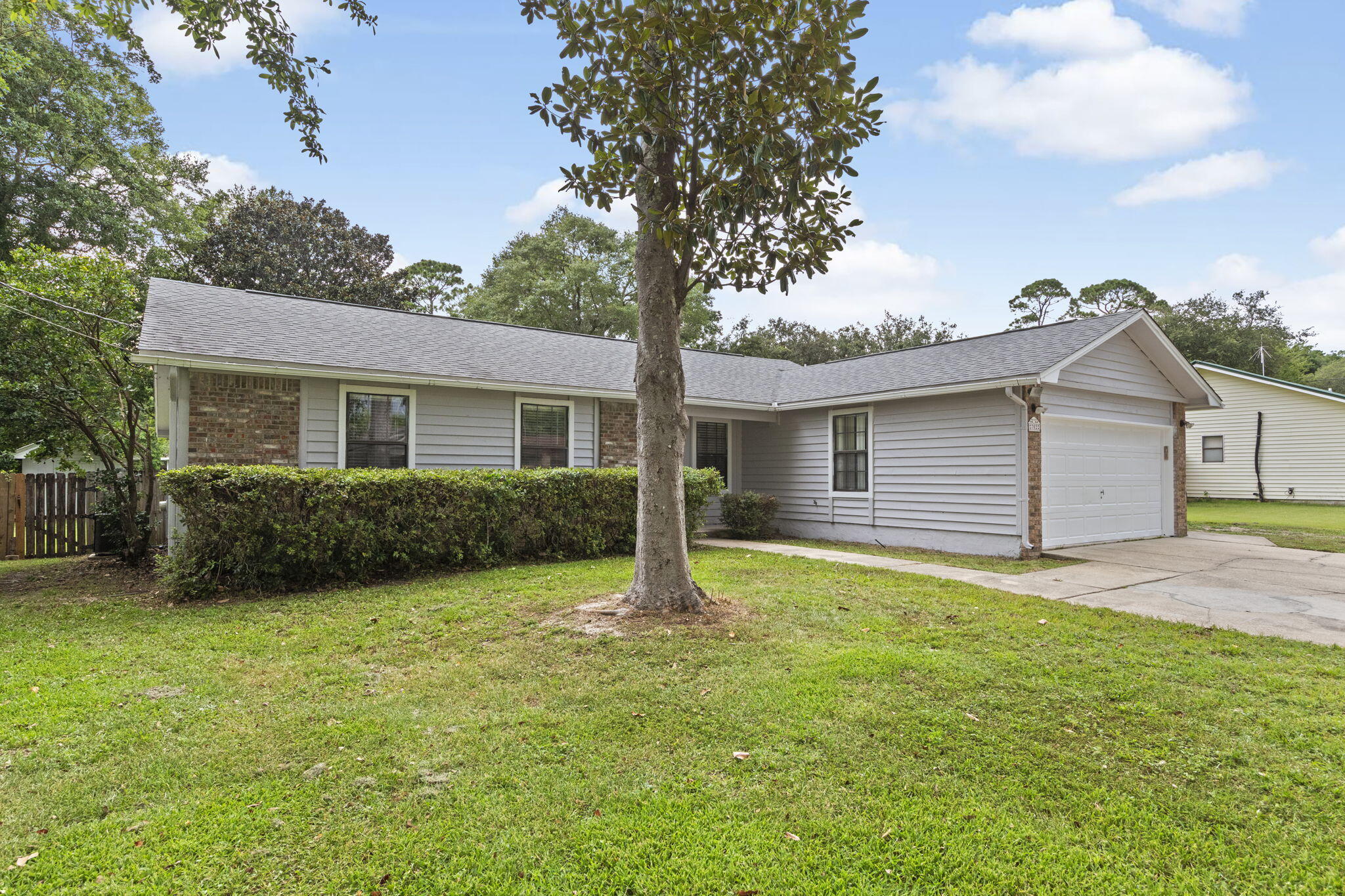 Property Photo: 702 Kumquat Avenue FL 32578