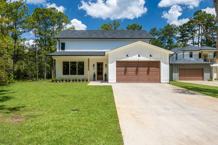 Property Photo: 245 Island Grove Drive FL 32439