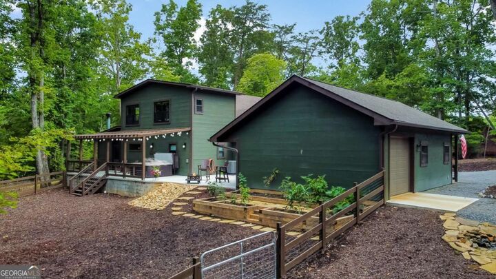 Property Photo:  261 Rooks Road  GA 30559 