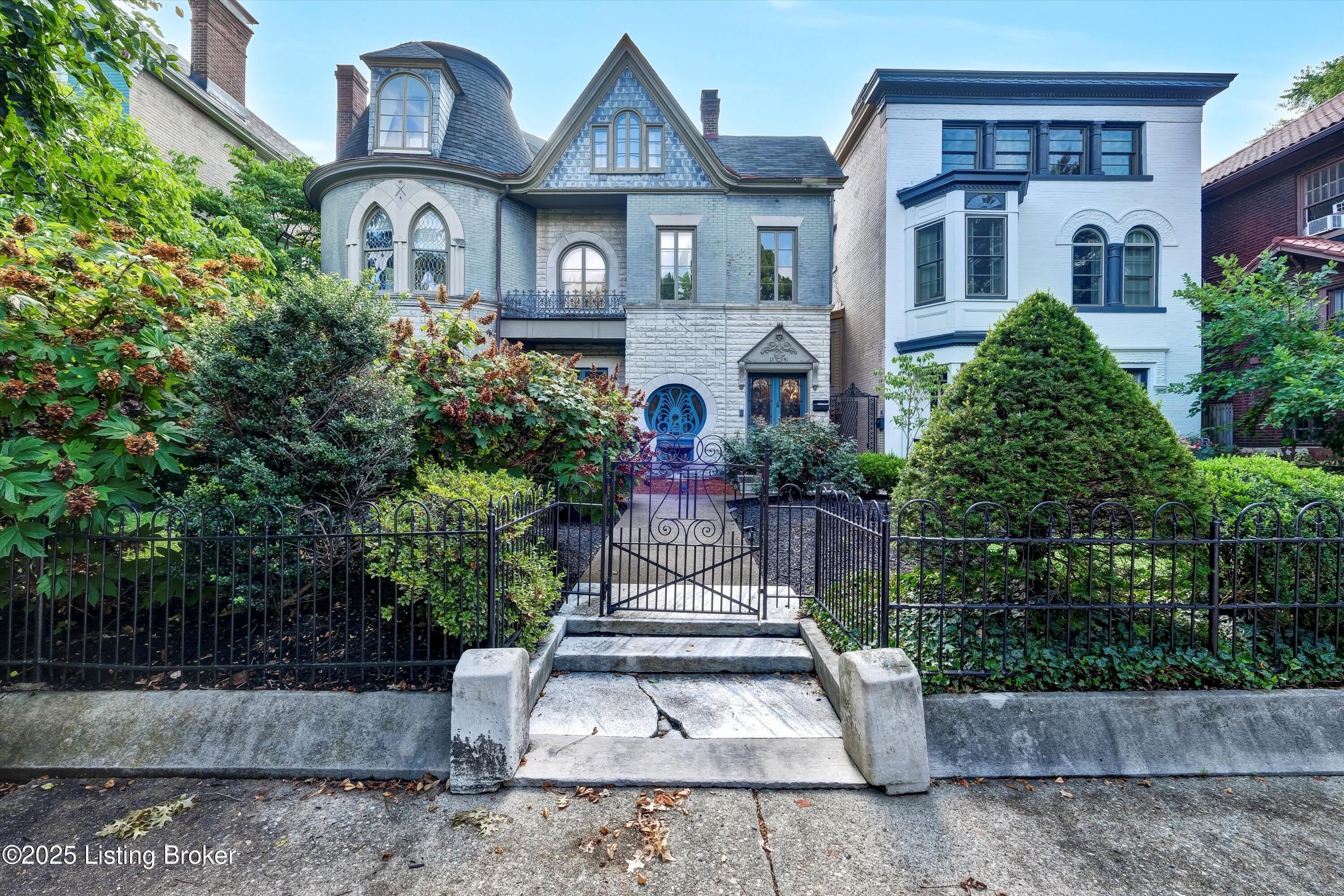 Property Photo:  1341 S 1st St 1R  KY 40208 
