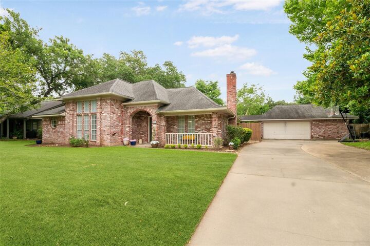 Property Photo: 222 Any Way Street TX 77566