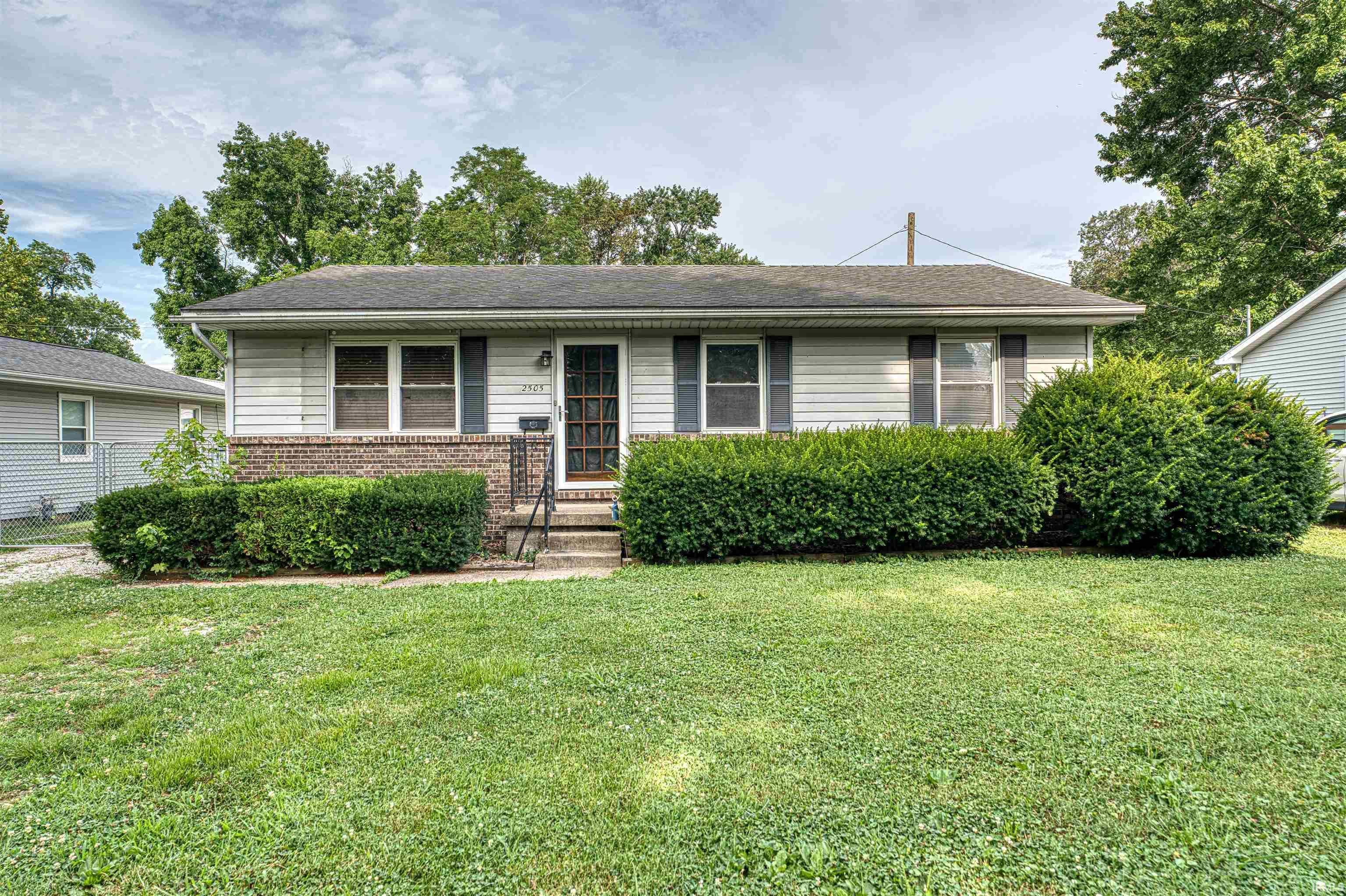 2505 Jeanette Avenue  Evansville IN 47714 photo