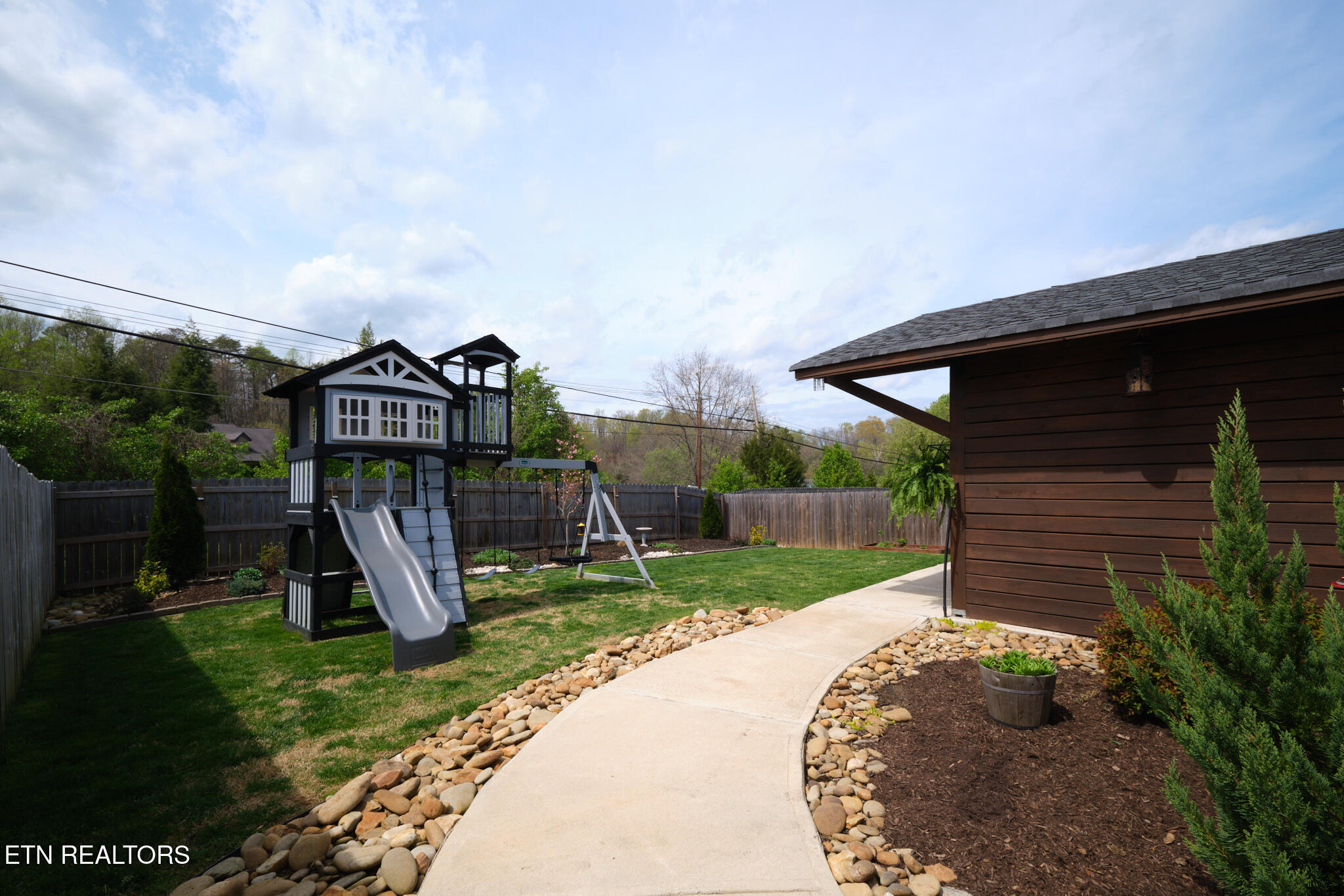 Property Photo: 2727 Minuteman Lane TN 37920