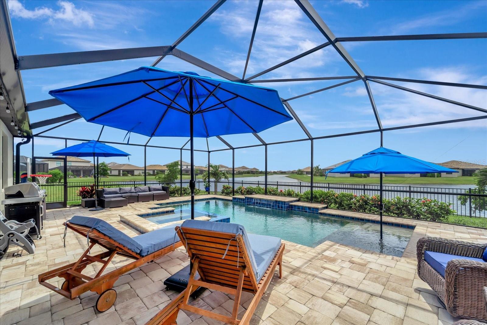 Property Photo: 5327 Coral Reef Way FL 34211