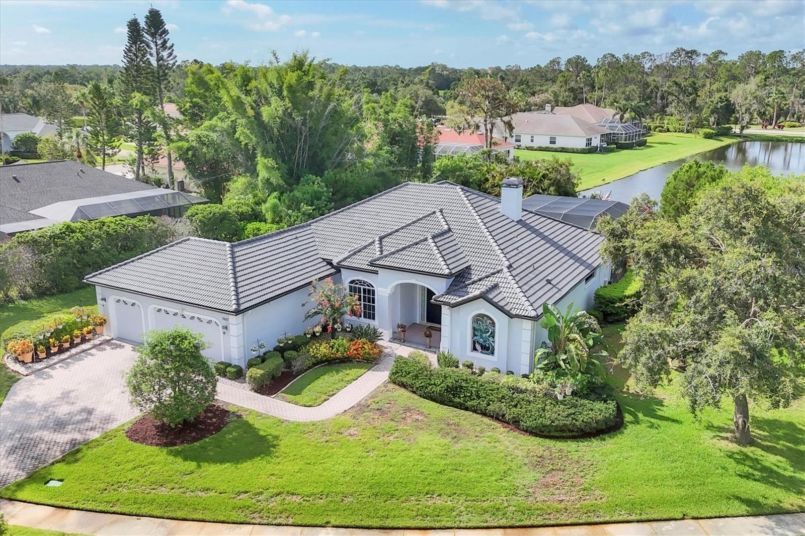 Property Photo:  7627 Partridge Street Circle  FL 34202 