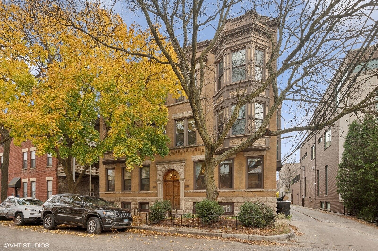 Property Photo:  2147 N Kenmore Avenue 1S  IL 60614 