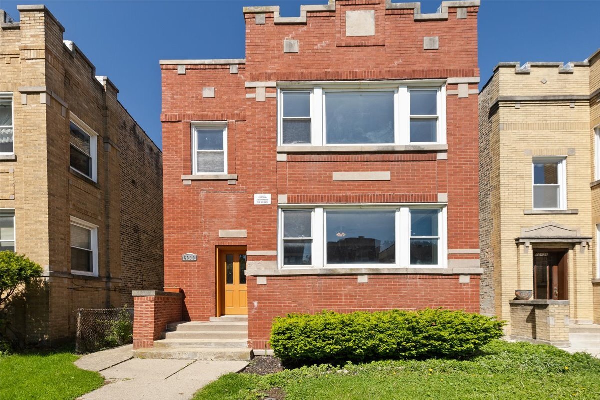 6030 N Claremont Avenue  Chicago IL 60659 photo