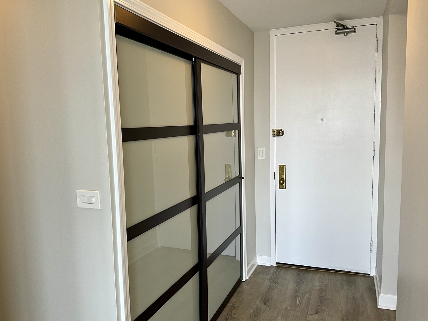 Property Photo: 655 W Irving Park Road 3105 IL 60613