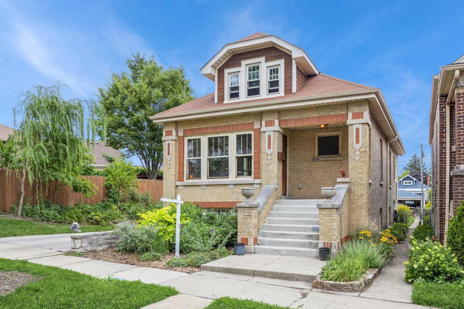 Property Photo:  2523 Home Avenue  IL 60402 