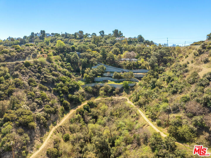 Property Photo:  13511 Mulholland Drive  CA 90210 