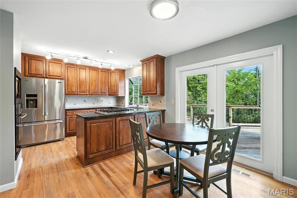 Property Photo:  377 W Manor Drive  MO 63017 