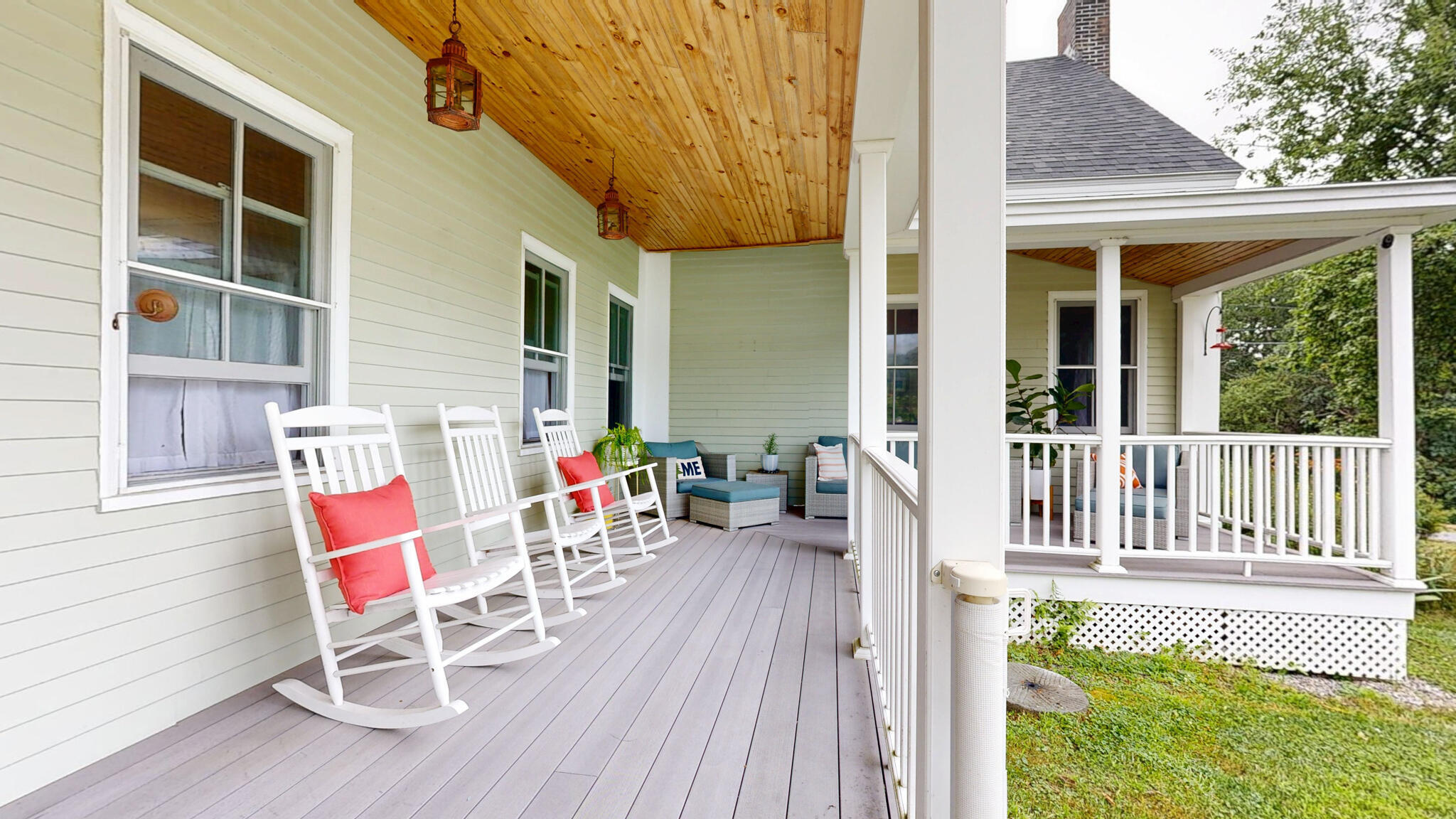 Property Photo:  25 Pine Street  ME 04572 