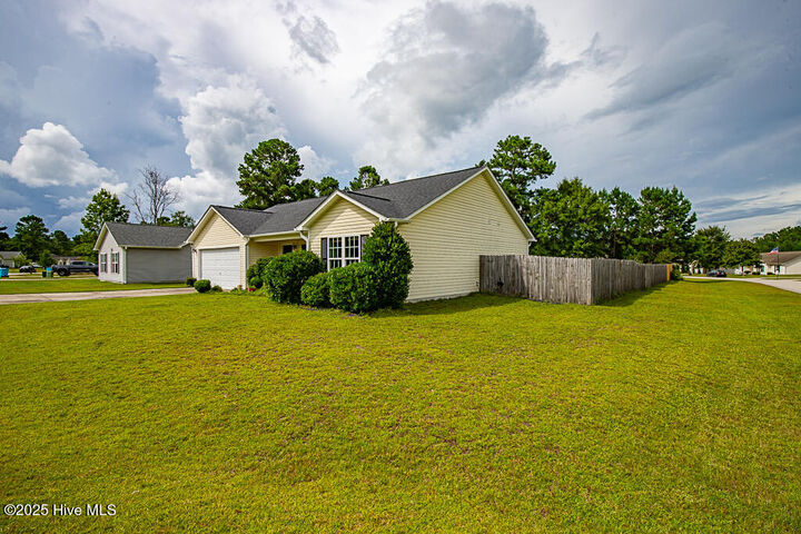 Property Photo: 149 Ashbury Park Lane NC 28574