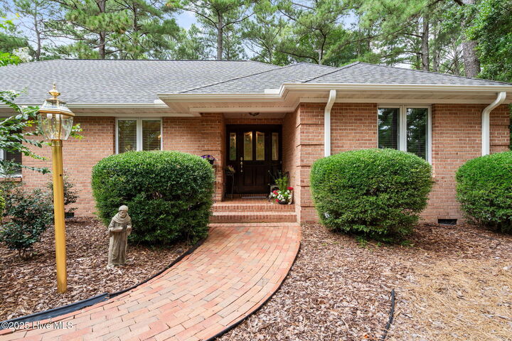 Property Photo: 210 Westchester Circle NC 28374