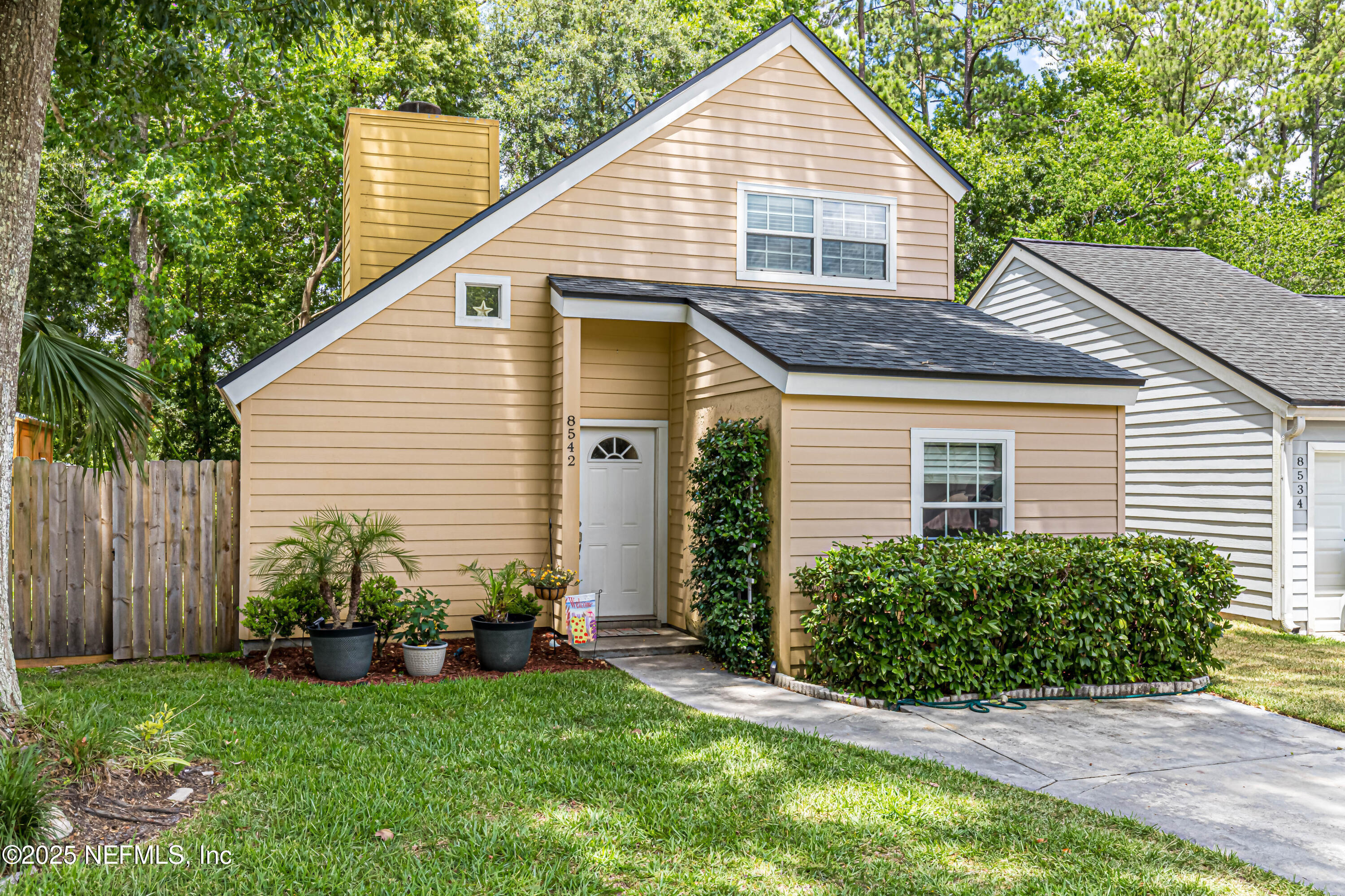 Property Photo: 8542 Goldeneye Lane FL 32217