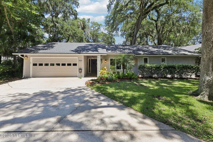 1909 Selva Marina Drive  Atlantic Beach FL 32233 photo
