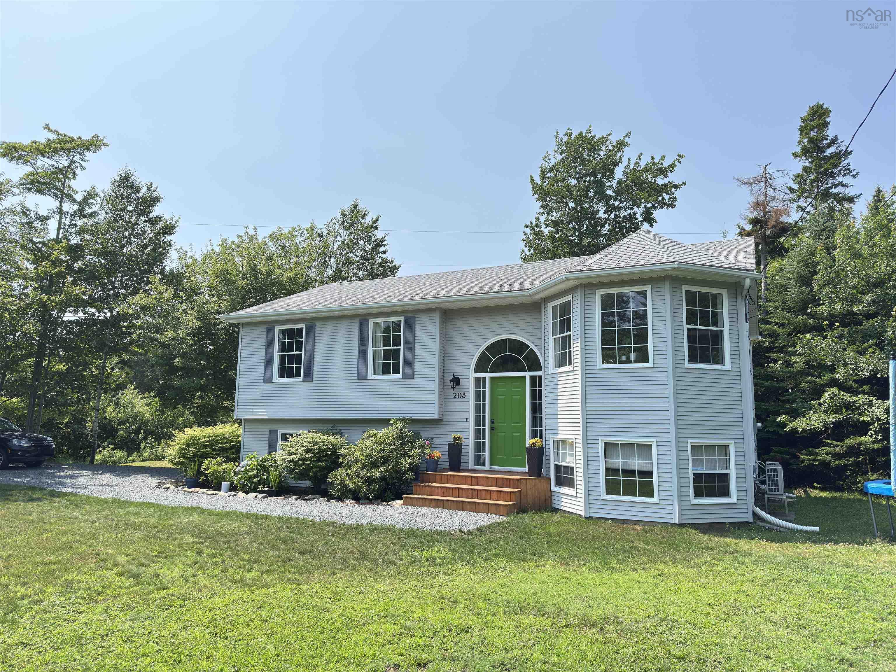 203 St George Boulevard  Hammonds Plains NS B4B 1K7 photo