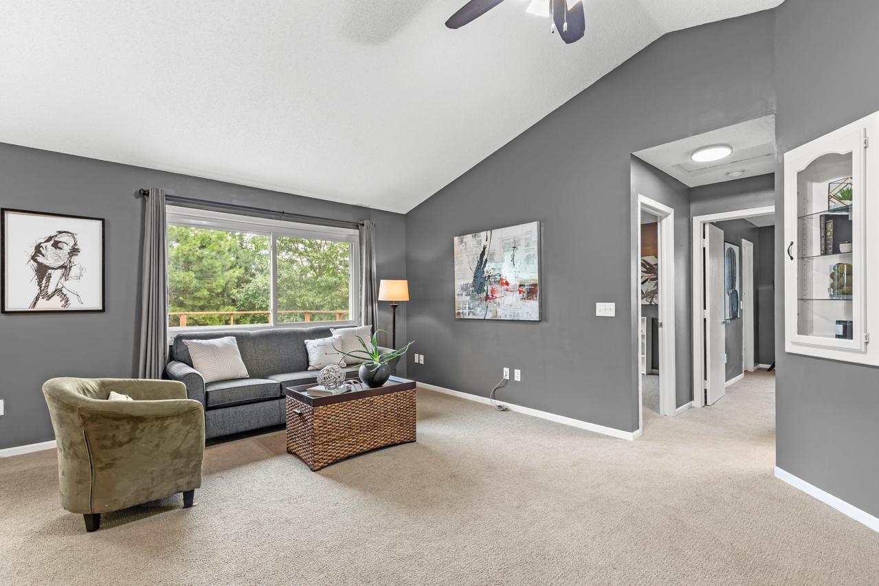 Property Photo:  18890 Barrington Drive  MN 55346 