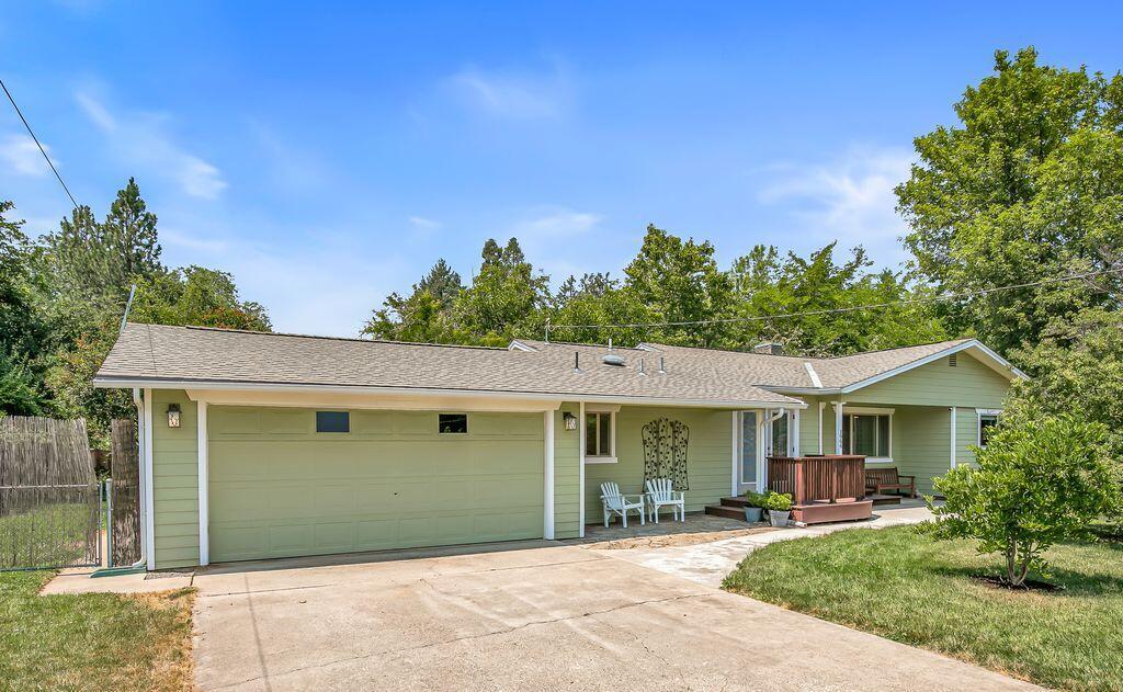 Property Photo: 1966 Dale Street OR 97501