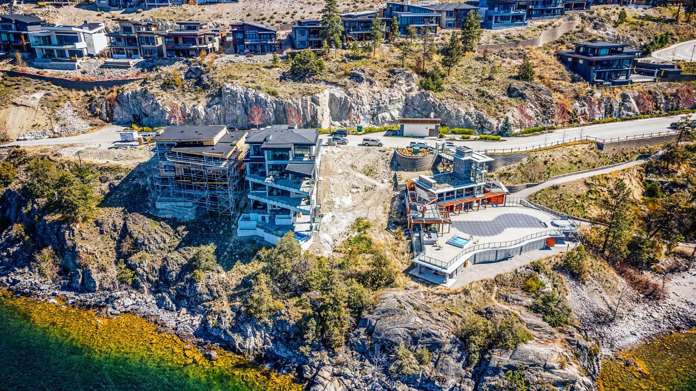 1791 Lakestone Drive  Lake Country BC V4V 2T4 photo