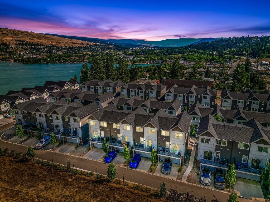Property Photo: 12075 Oceola Road 10 BC V4V 0A7