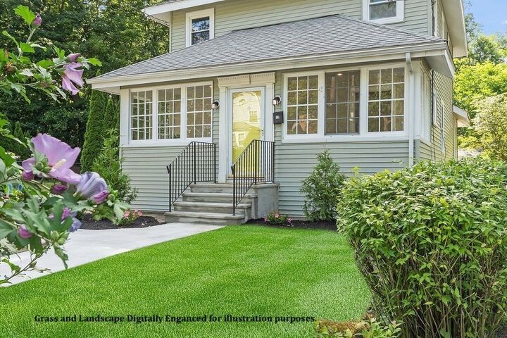 Property Photo:  12 Romola Rd  MA 01605 