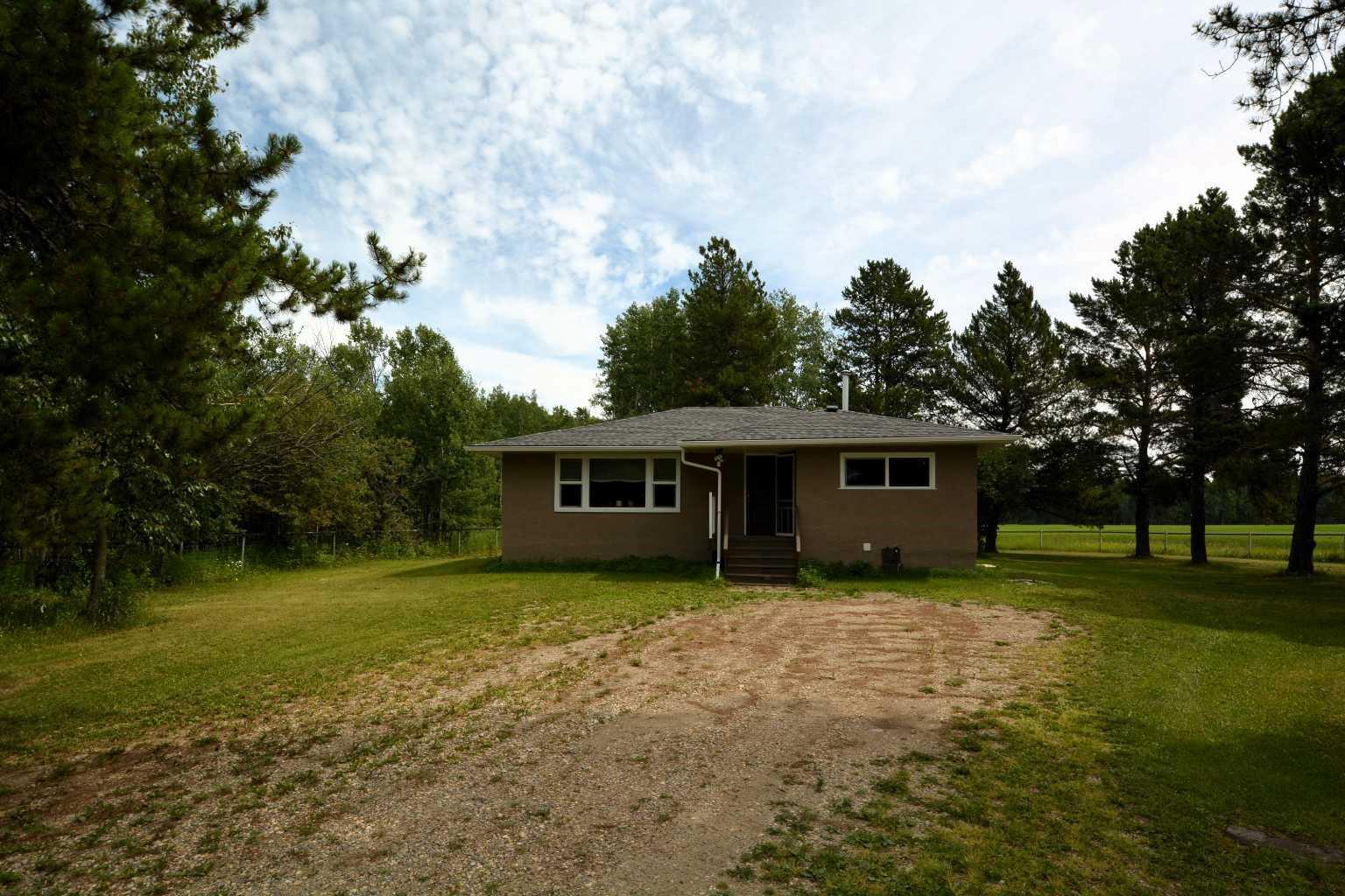 Property Photo:  54023 Highway 751  AB T0E 1S0 