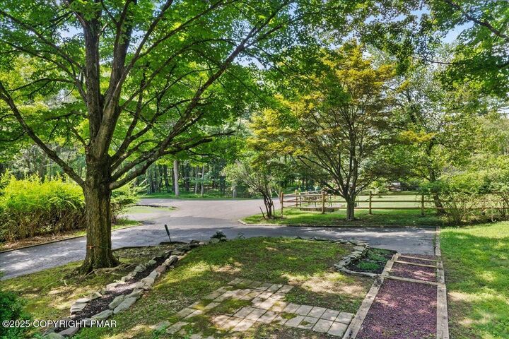Property Photo: 5115 Anona Road PA 18360