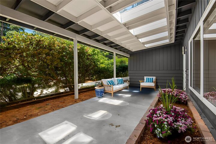 Property Photo:  119 N 193rd Street  WA 98133 
