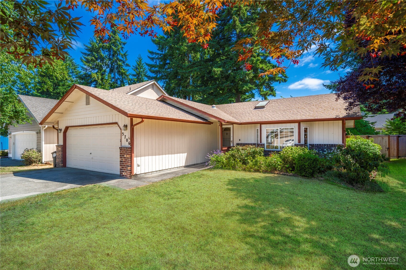 Property Photo:  5706  58th Court SE  WA 98513 