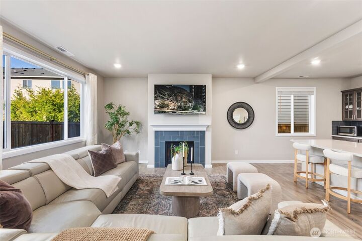 Property Photo:  4331  233rd Place SE  WA 98021 