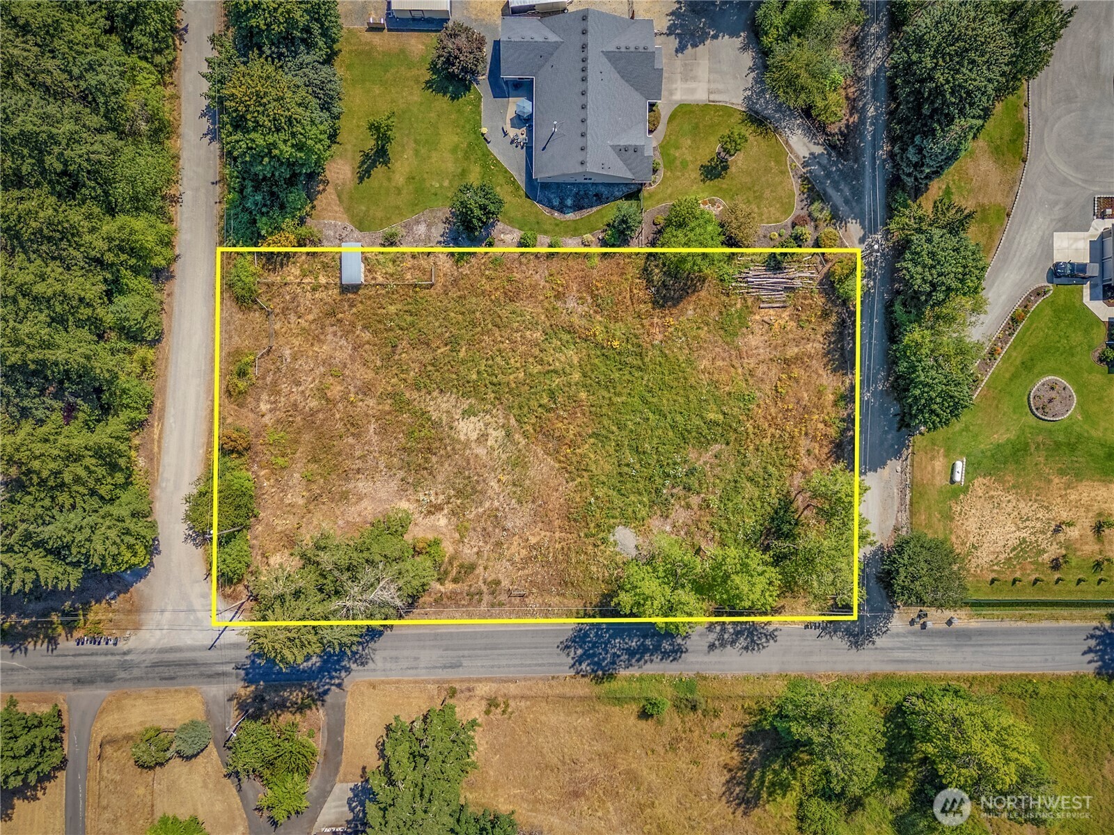 Property Photo:  11804  214th Street E  WA 98338 