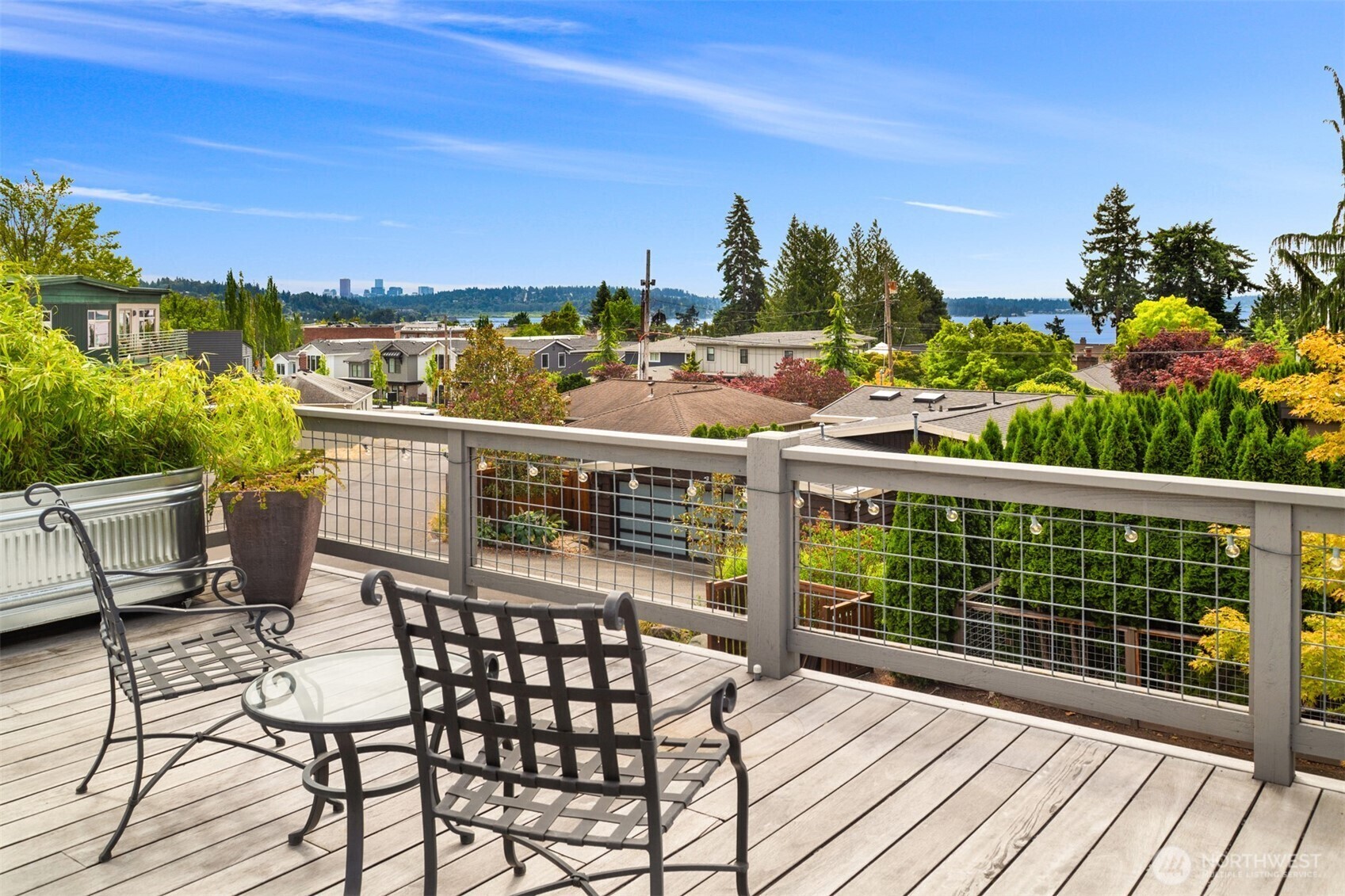 Property Photo:  235  10th Avenue W  WA 98033 