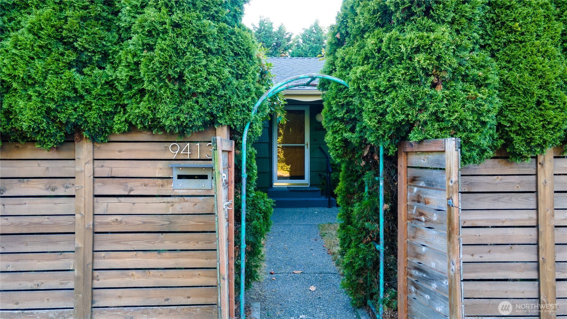 Property Photo:  9413  26th Avenue SW  WA 98106 