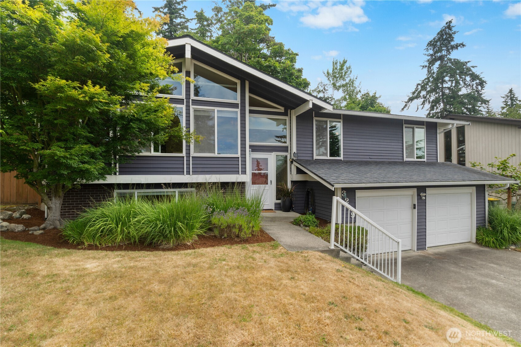 Property Photo: 3219 Heights Place WA 98226