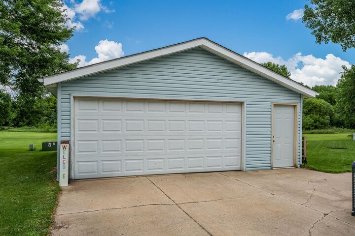 Property Photo: 5456 White Pine Lane IL 61073