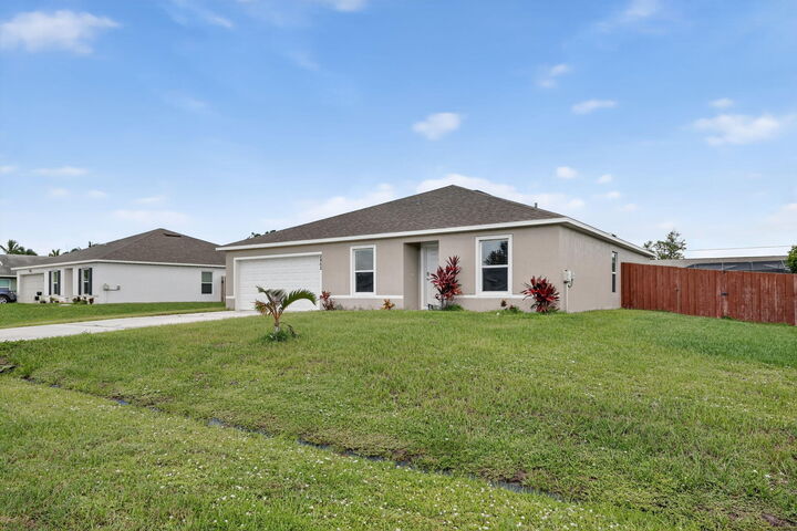 2462 SE Watercrest Street  Port Saint Lucie FL 34984 photo