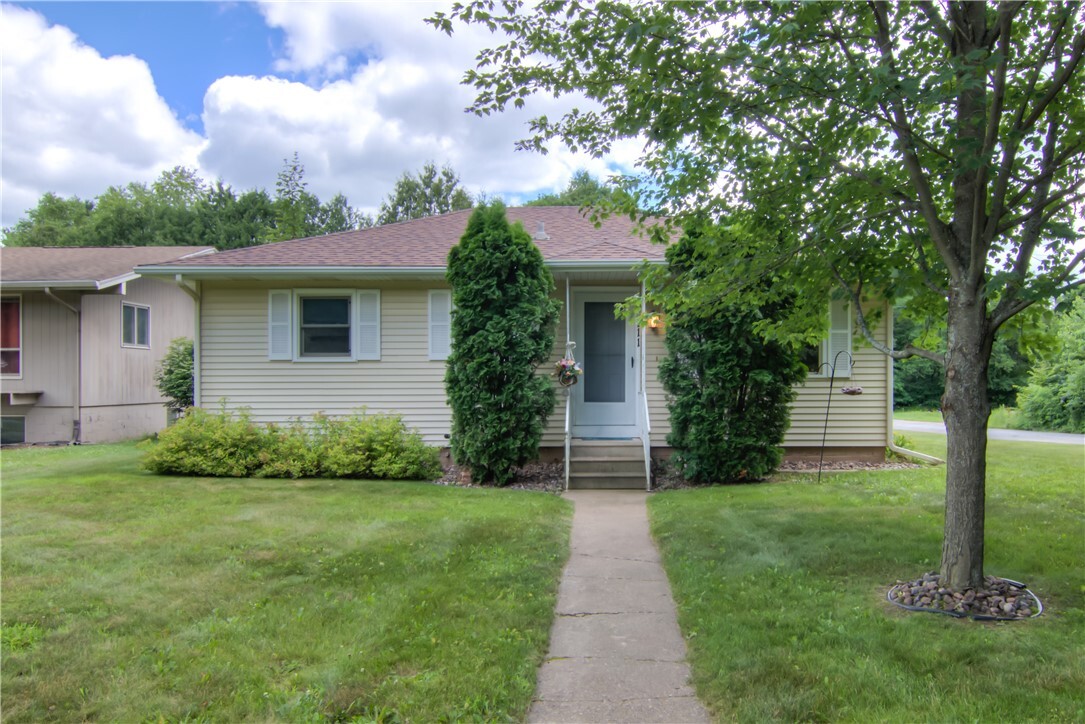 Property Photo:  111 Mt. Washington Avenue  WI 54703 