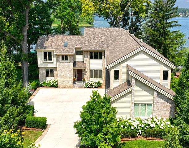 Property Photo: 2380 Galaxy Way MI 48360